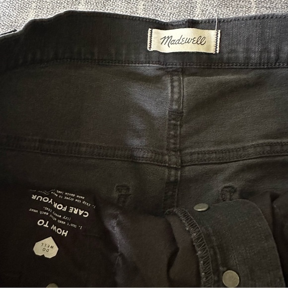 Madewell Petite 10" High-Rise Skinny Jeans in Berkeley Black Button Edition 33P - Picture 8 of 13